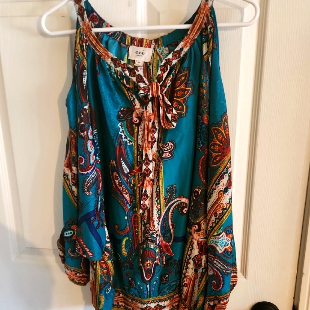 Eci Green Floral PrintTie Front Relaxed Blouse